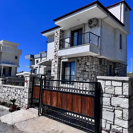 Kataraktis Villa