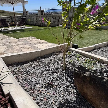 Kataraktis Villa *